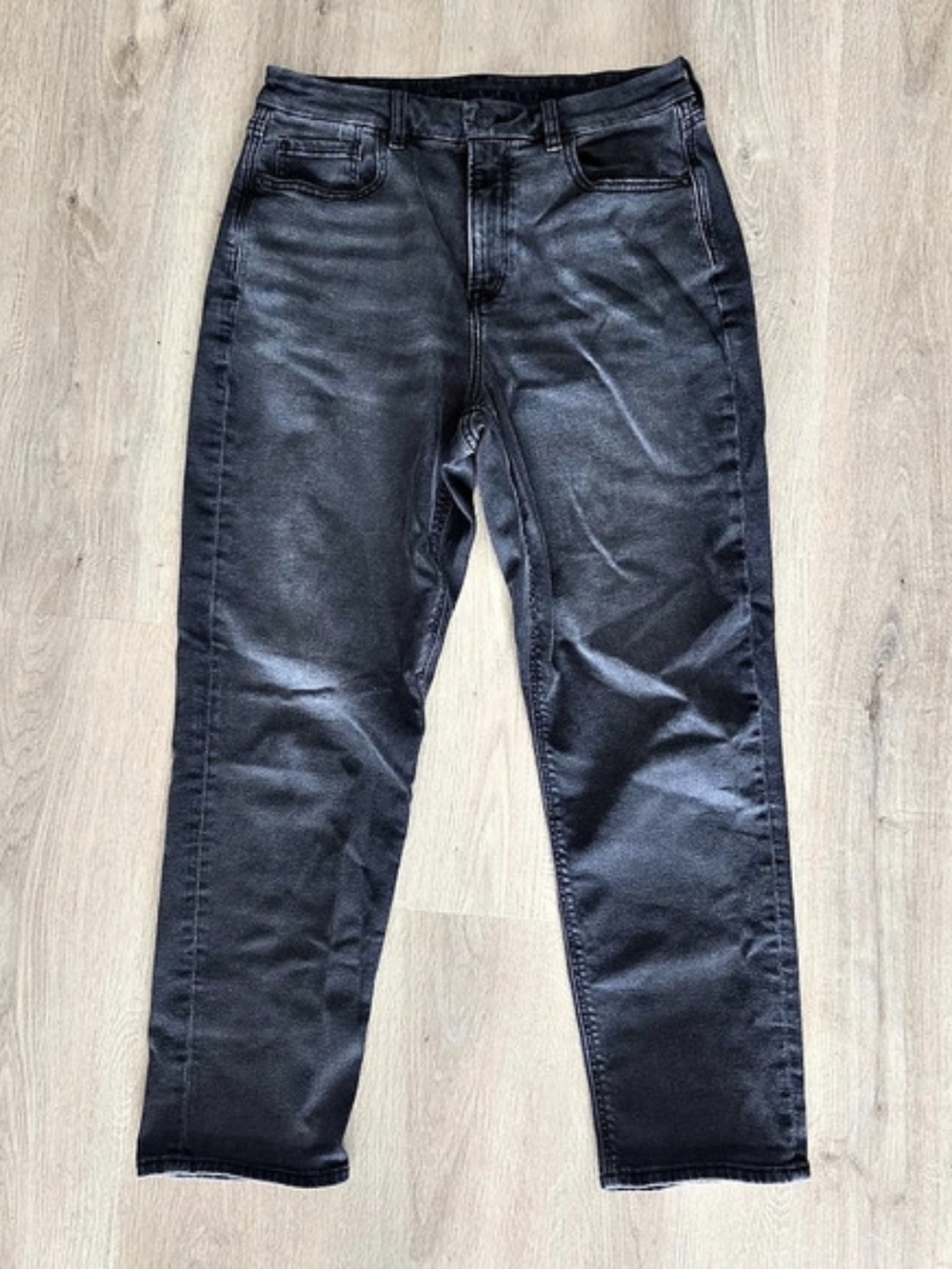American Eagle Mom Jeans Size Short 10